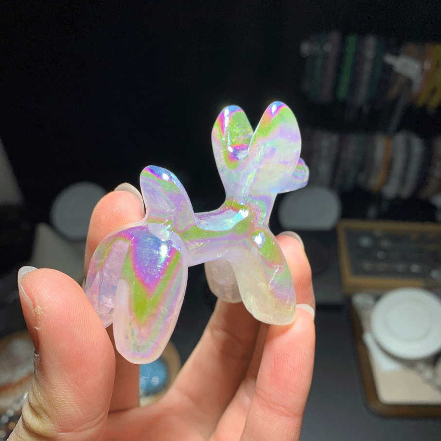 Wholesale Aura Clear Quartz Crystal Dog