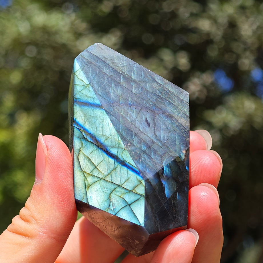 HQ labradorite Crystal Freeform