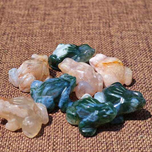Wholesale Moss Agate Flower Agate Crystal Frog