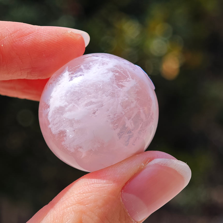 High Quality Pink Garden Qaurtz Crystal Sphere