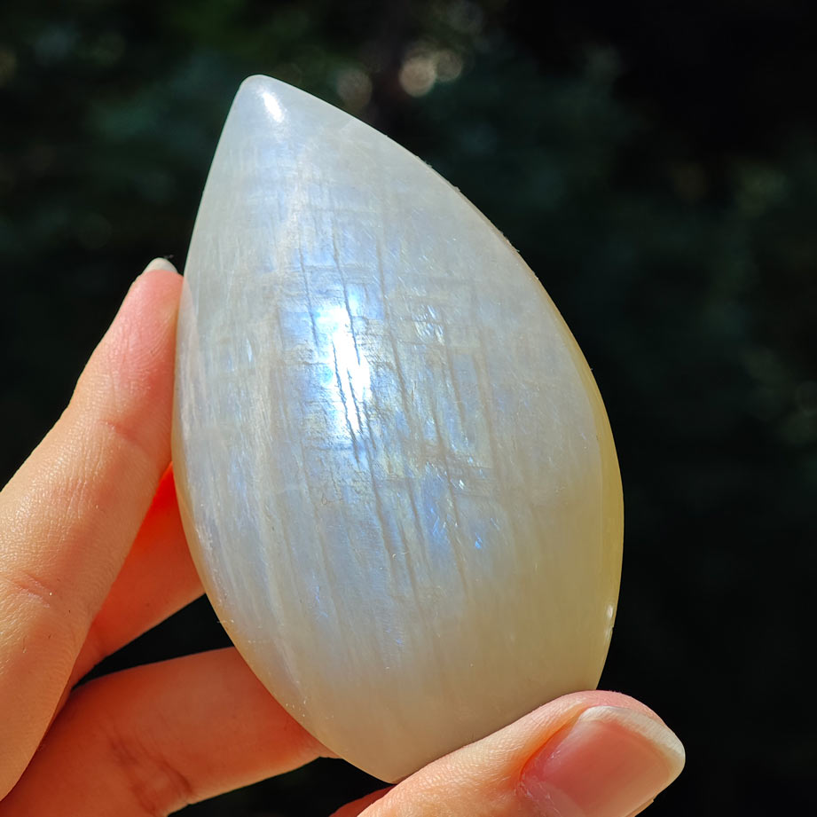 white moonstone flame